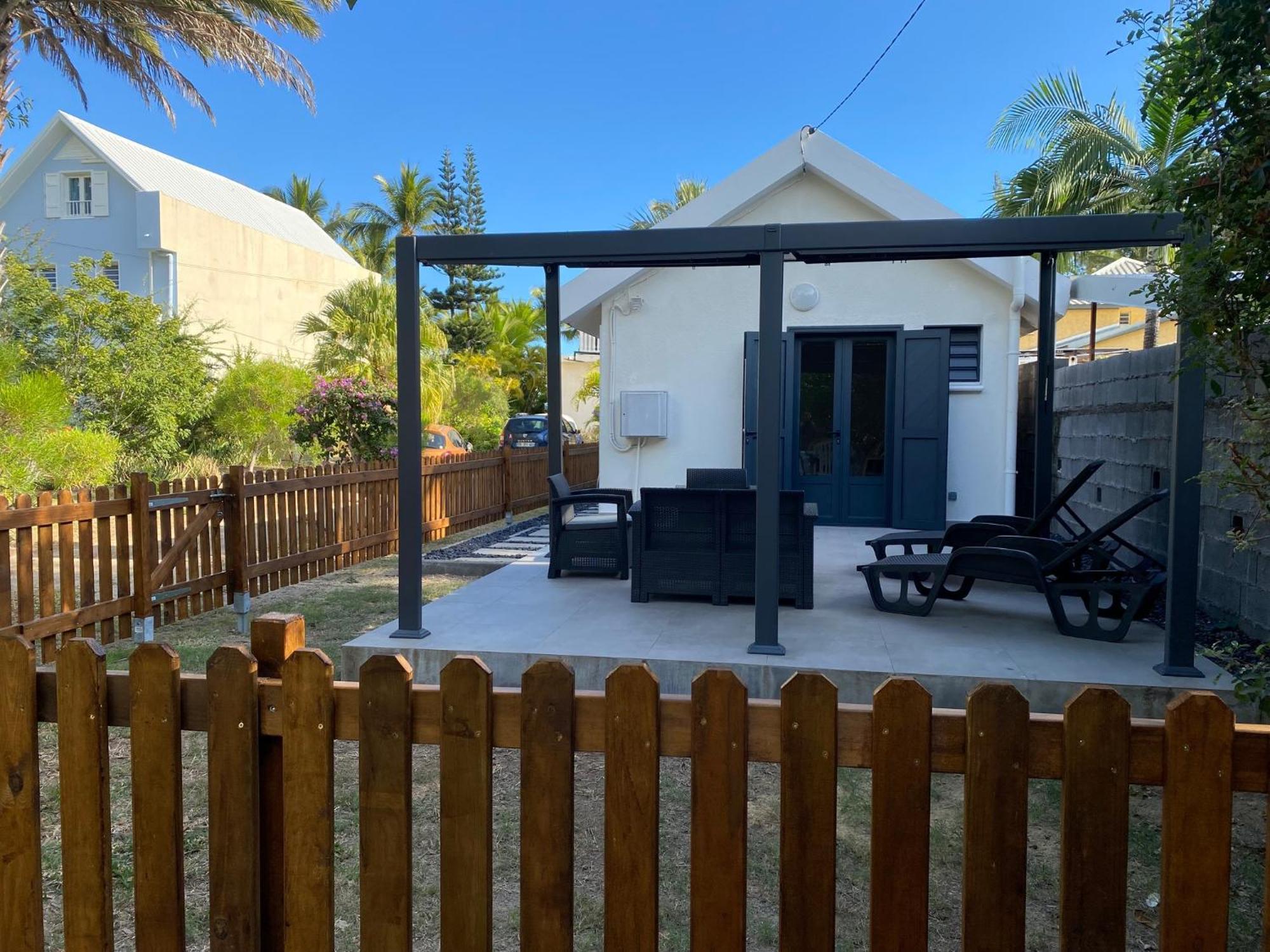 Villa & Bungalow 'Coco Des Sables' Les Pieds Dans L'Eau Ла Салин ла Ба Екстериор снимка