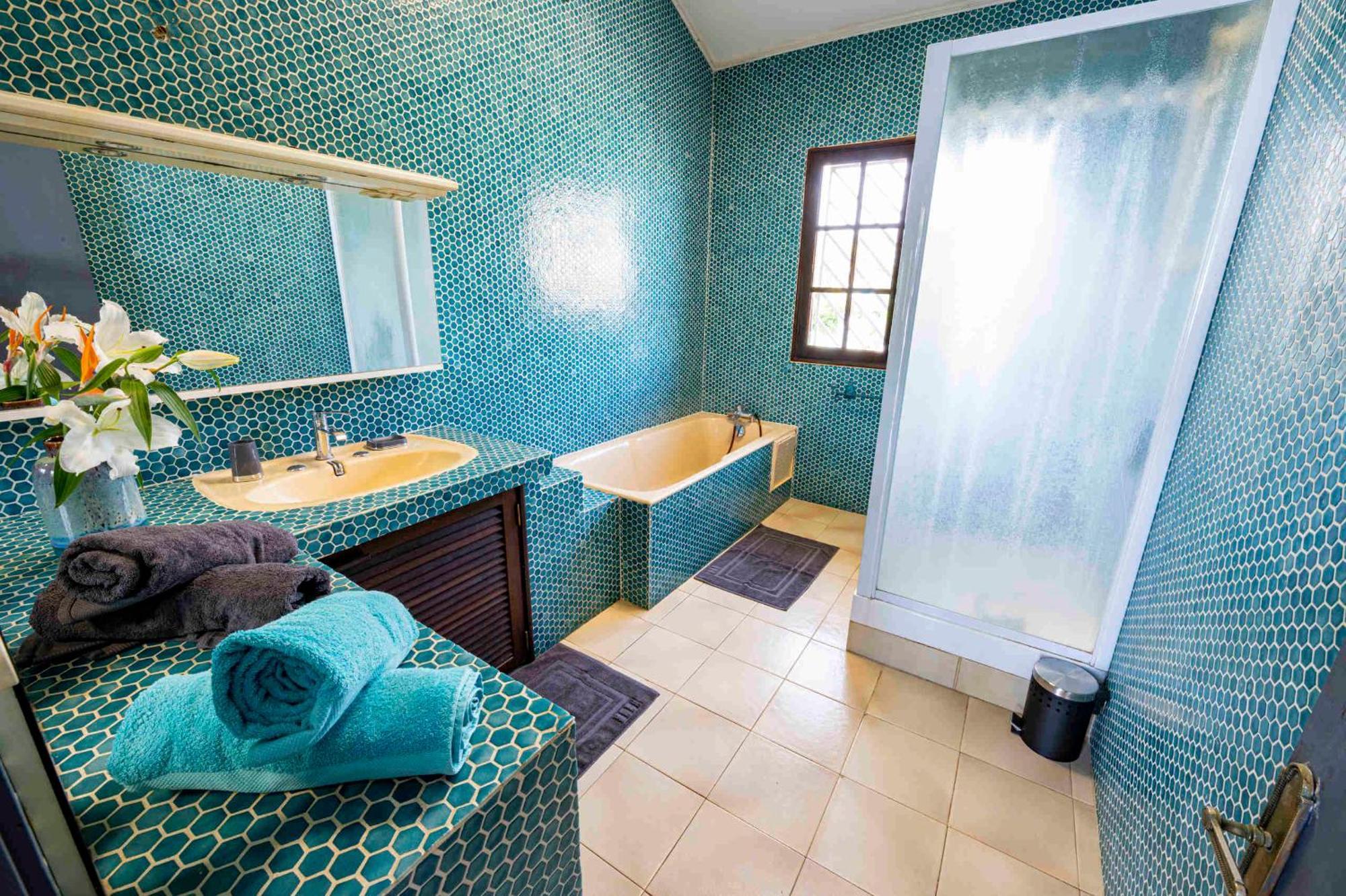 Villa & Bungalow 'Coco Des Sables' Les Pieds Dans L'Eau Ла Салин ла Ба Екстериор снимка